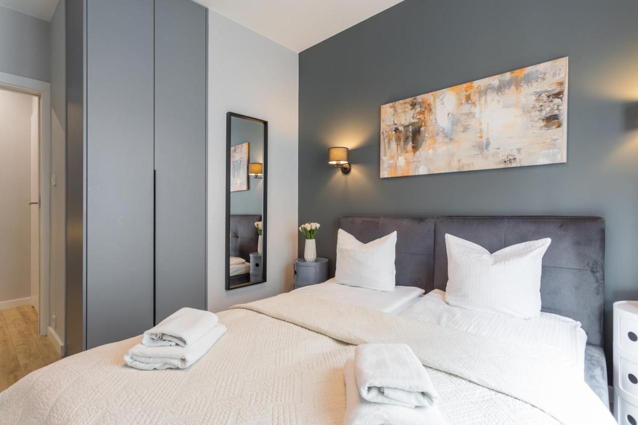 Golden Apartments Warsaw - Luxury Building With Terrace On The Roof - Sienna Str Exterior photo